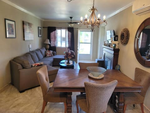 Living room, Dining area