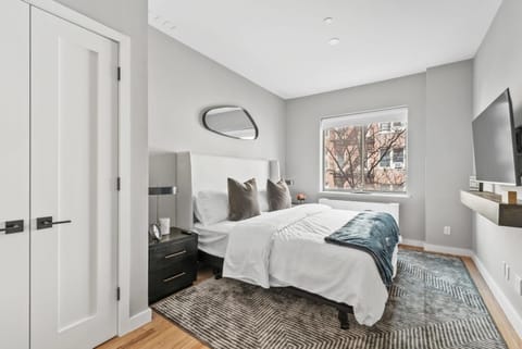 Top Notch 2 Bedroom Suite Minutes From Central Park Condominio in Roosevelt Island