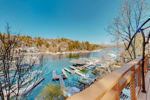 Lakeside Living House in Lake Arrowhead