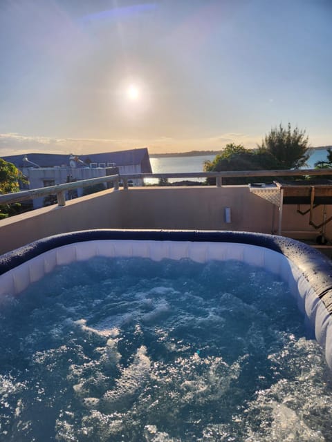 Hot Tub, Balcony/Terrace