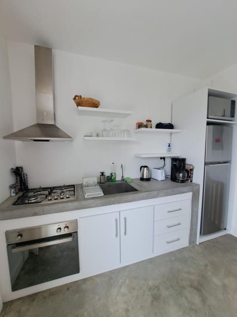 Coffee/tea facilities, Kitchen or kitchenette, minibar, pet friendly, stove, toaster