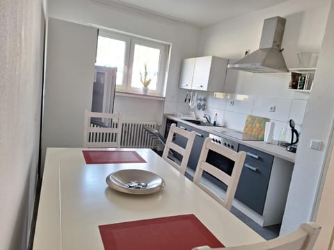 Helle 3 Zimmer Wohnung Condo in Krefeld