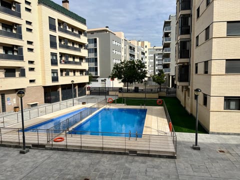 Pool view, Swimming pool