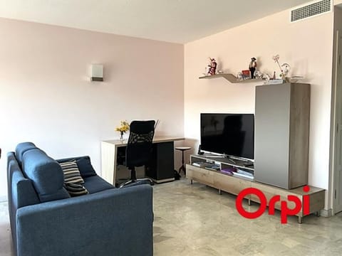 Appartement lumineux proche plages et centre-ville avec clim, balcons et parking inclus - FR-1-647-18 Apartment in Menton