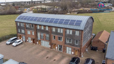 Property building, Day, Neighbourhood, Bird's eye view, Street view, Location, Parking