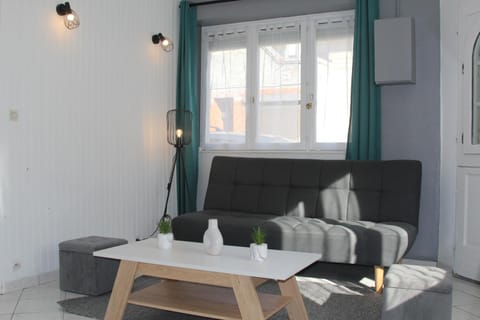 Appartement duplex avec cour 10 pers Apartment in Berck