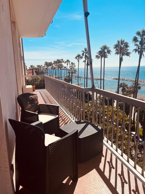 Day, Natural landscape, View (from property/room), Balcony/Terrace, Sea view