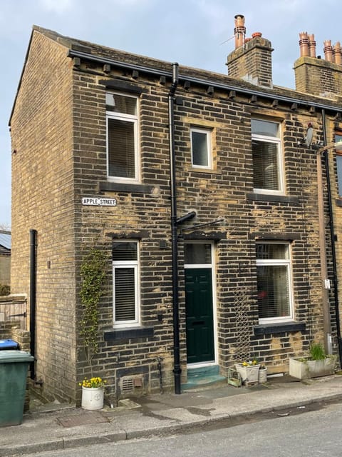 Property building, Neighbourhood, Street view