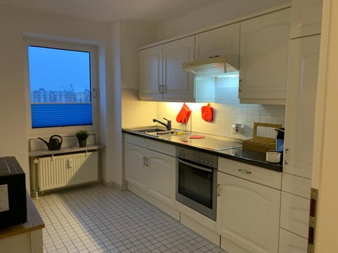 Kitchen or kitchenette, minibar, pet friendly, stove, toaster