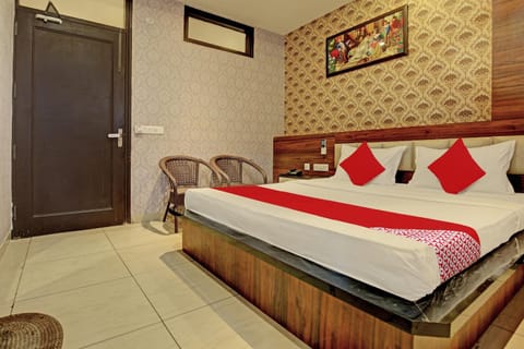 OYO Flagship 81231 Hotel Seven Hôtel in Ludhiana