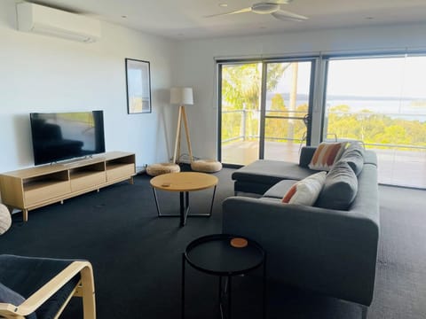 Ocean View Retreat Calga House in Batemans Bay