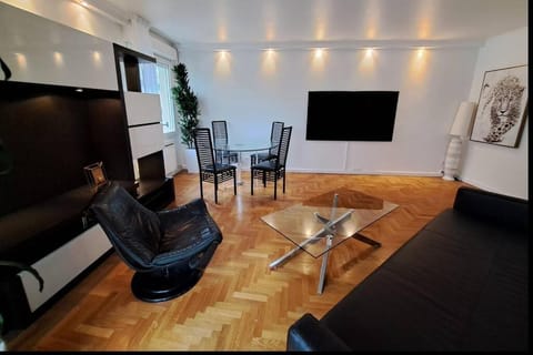 Appartement aux Portes de Paris et 5 minutes du métro Apartment in Charenton-le-Pont