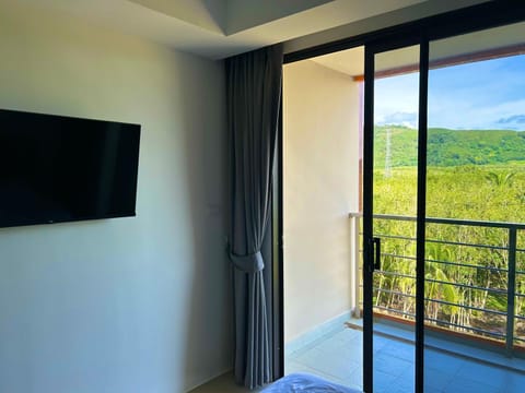 Maikhao Hillside-Sun Rising Space Apartment in Mai Khao