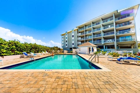 Pelican #1109 Apartment in Hutchinson Island