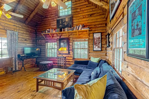 Cabin in the Vermont Woods Haus in Hyde Park