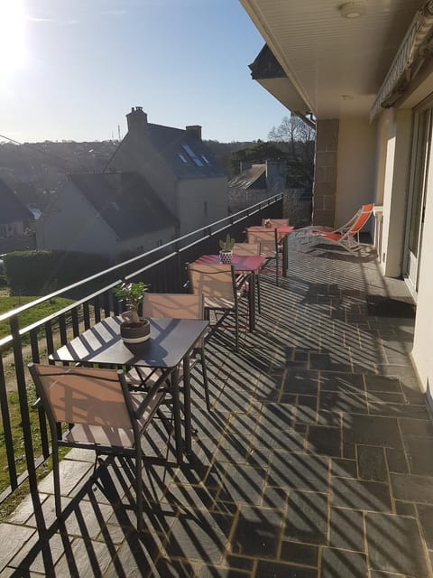 View (from property/room), Balcony/Terrace, Dining area, Breakfast