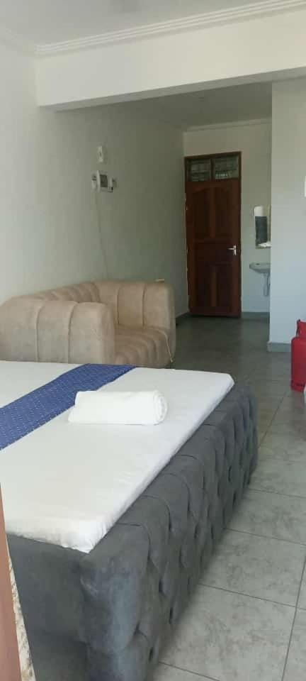 Lux Suites Vee studio Apartments Bamburi Condo in Mombasa