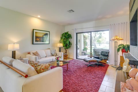 Resort Pools and Golf Palm Springs Condo! Apartment in Cathedral City