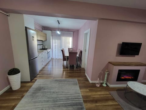 Pink Galaxy Apartment in Cluj-Napoca