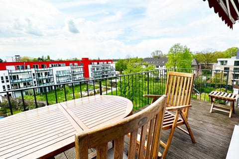 Patio, View (from property/room), Balcony/Terrace