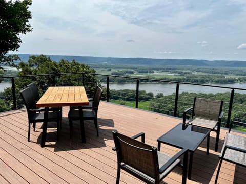 Patio, Day, Natural landscape, View (from property/room), Balcony/Terrace, Dining area, Mountain view, River view