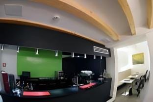Bar/lounge