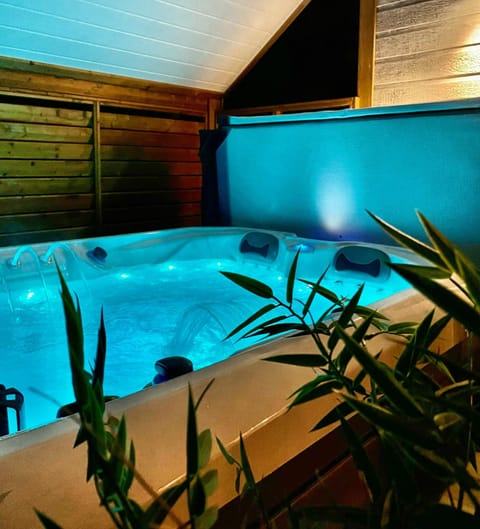 Hot tub