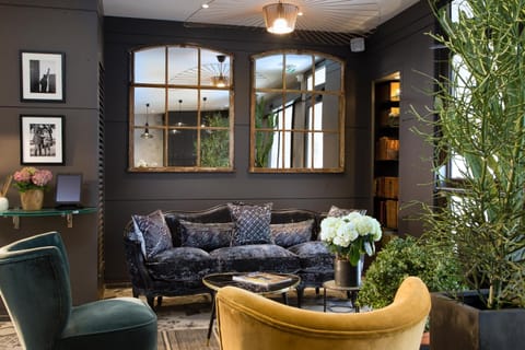 Bar/lounge