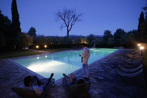 Swimming pool