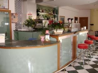 Coffee shop