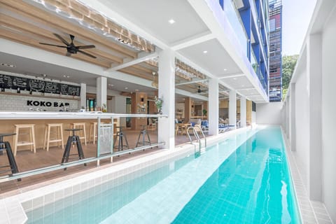 Swimming pool