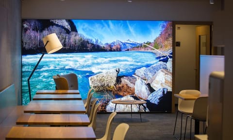 Shared lounge/TV area