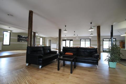 Shared lounge/TV area