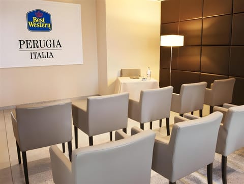 Meeting room(s)