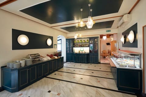 Bar/lounge