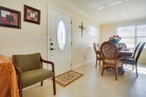 Charming Home w/ Patio Near Vanderbilt Beach House in Naples Park