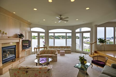 Elegant Riverfront Home w/ Expansive Views House in Brielle