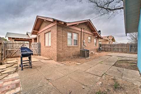 Central Home 1 Mi to Texas Tech + by Dtwn Lubbock Casa in Lubbock