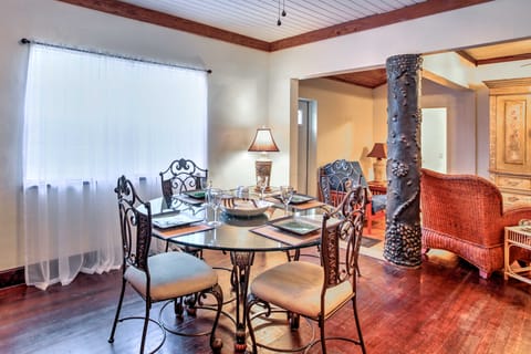 Tropical Lake Worth Hideaway: Walk to Attractions! Haus in Lake Worth