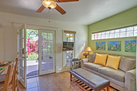 Tucson Cottage w/ Patio < 2 Mi From Downtown & UA! Casa rural in Tucson