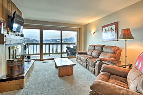 Scenic Dillon Condo w/ Hot Tub & Mountain Views! Apartment in Dillon