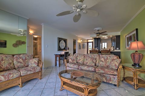 Beachfront Kihei Sanctuary w/ Lanai & Ocean Views! Apartment in Kihei