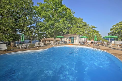 Remodeled Rock Lane Resort Condo: 2 On-Site Pools! Condo in Indian Point