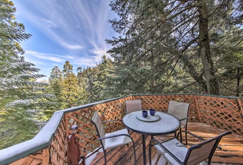 Lake Arrowhead Cabin w/ Deck & Scenic Forest Views House in Lake Arrowhead