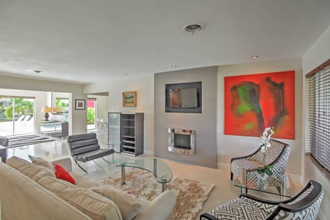 Upscale Wilton Manors Retreat, 2 Mi from Ocean! Maison in Wilton Manors