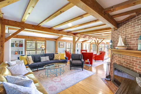 Spacious Kennebunkport Home w/ View, 2 Mi to Beach Maison in Goose Rocks Beach