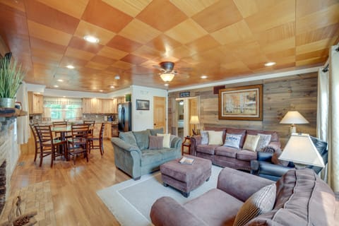 Waterfront Monticello Home w/ Fire Pit & Deck! House in Indiana