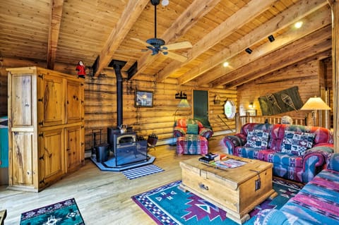 'Bear View Lodge' in Alma: 15 Mi to Breckenridge! House in Park County