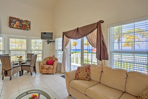 Lovely 'Sea Dreams Villa' w/ Private Beach & Deck! Villa in Cayman Islands