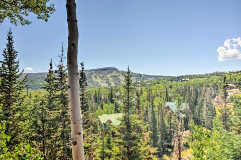 'Scenic Retreat' Brian Head Cabin - Mins to Resort House in Brian Head